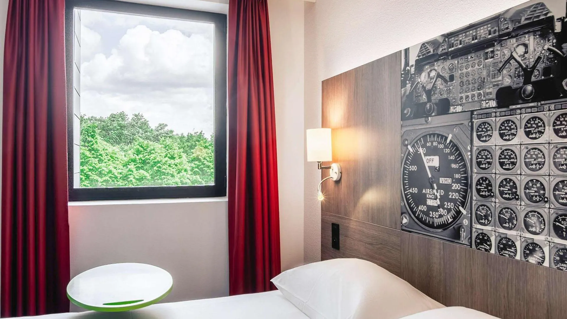 Ibis Styles Toulouse Cite Espace